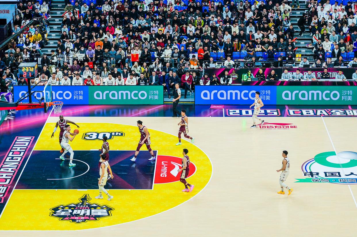 亚洲篮球赛事震撼开幕式，创意无限的简单介绍