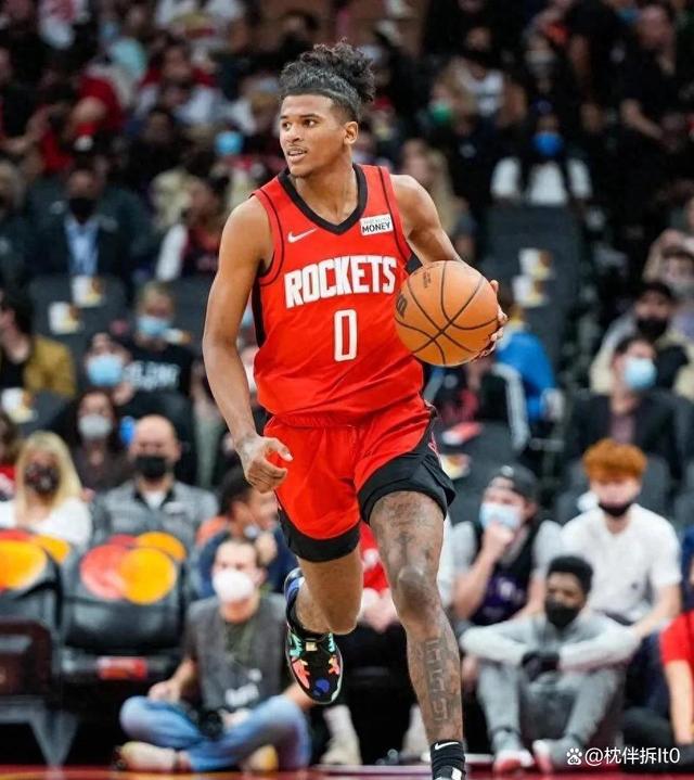 郑州队主场告捷东莞队，斩获关键三分