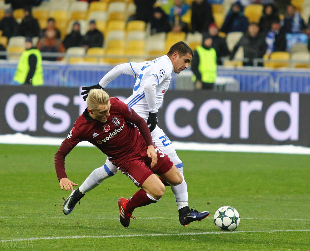 开云体育-伯明翰城豪取连胜，赛季逐渐走俏