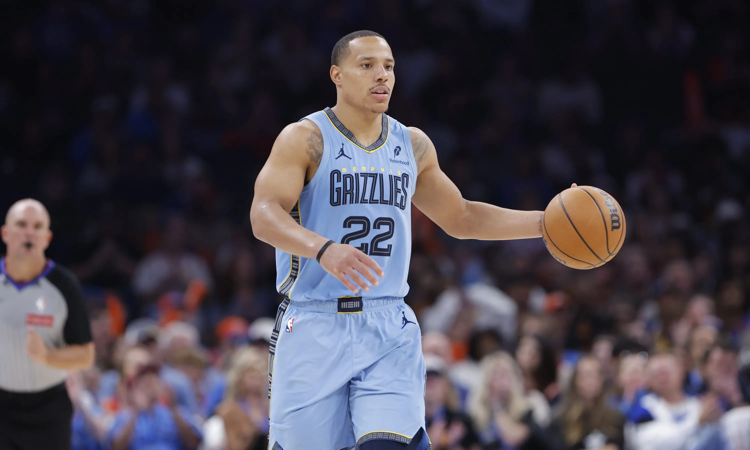 灰熊击败尼克斯，康利发挥出色