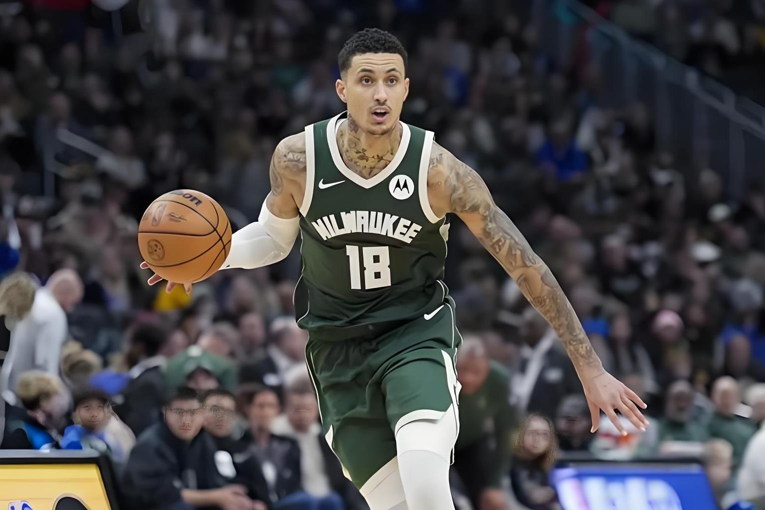 勇士三分大战胜卫冕冠军雄鹿的简单介绍