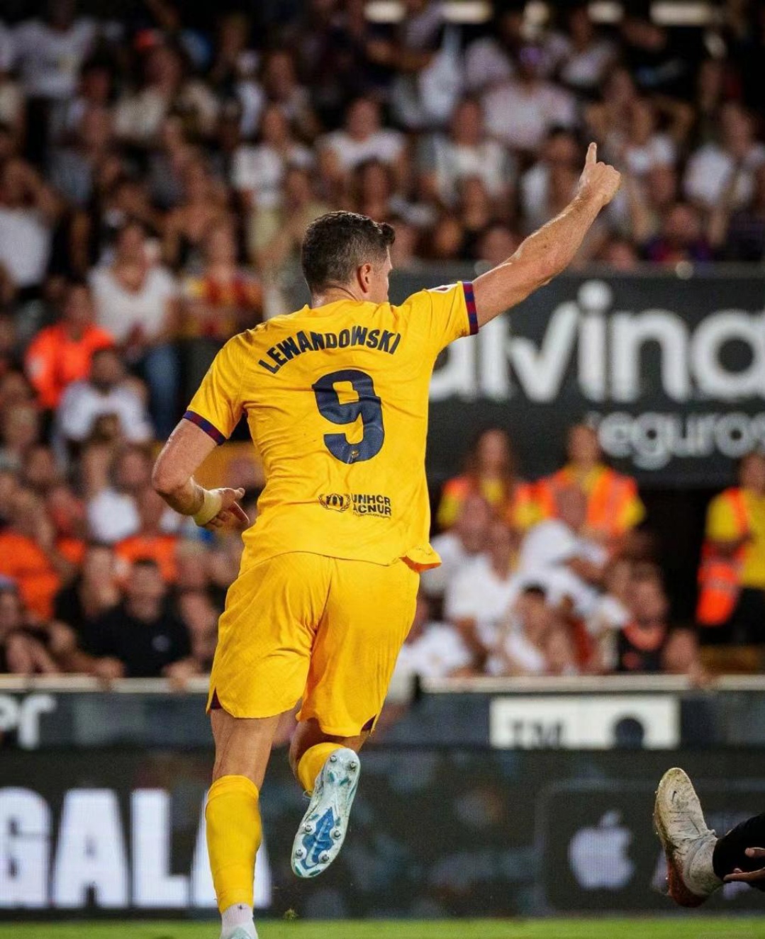 开云体育官网入口-瓦伦西亚主场保持不败，逼平对手