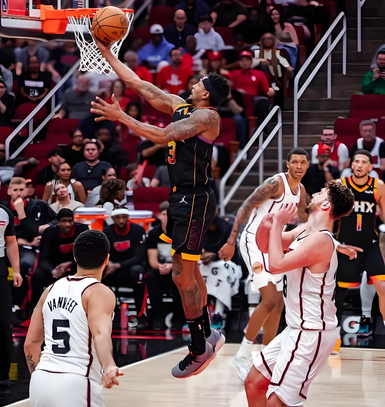 火箭客场战胜快船，保持不败